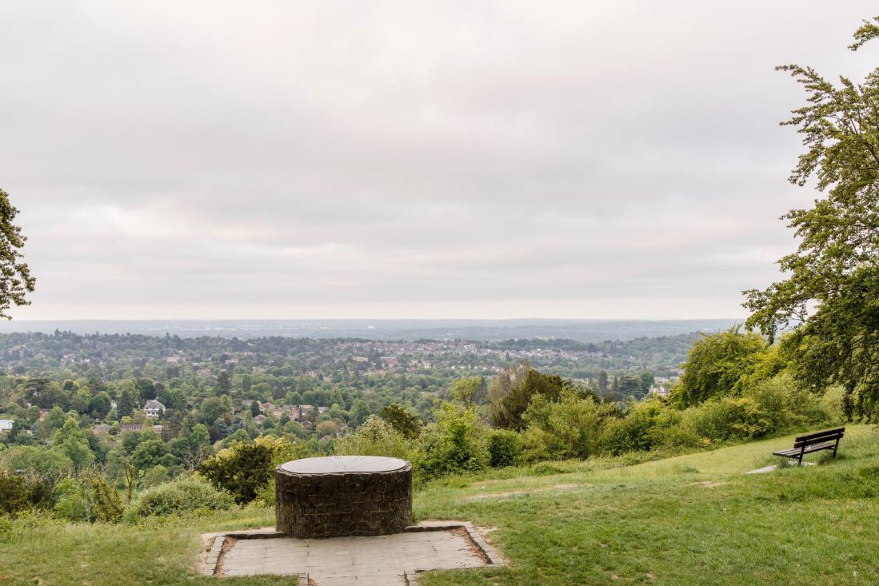 1 Bed Apartment - Redhill Central, Surrey, Gatwick #2 Buitenkant foto